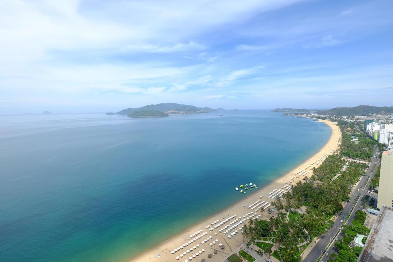 Holi Beach Hotel & Apartments Нячанг Екстер'єр фото
