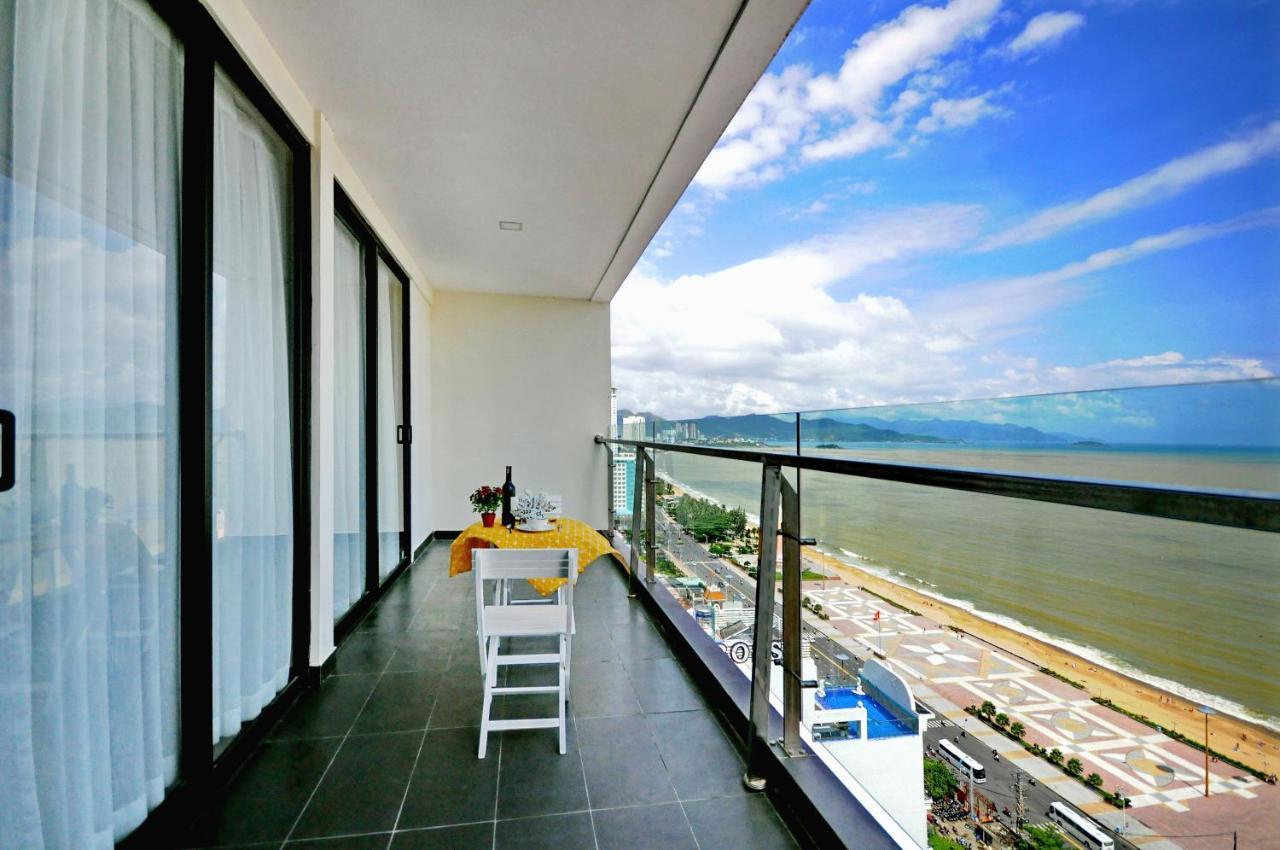 Holi Beach Hotel & Apartments Нячанг Екстер'єр фото