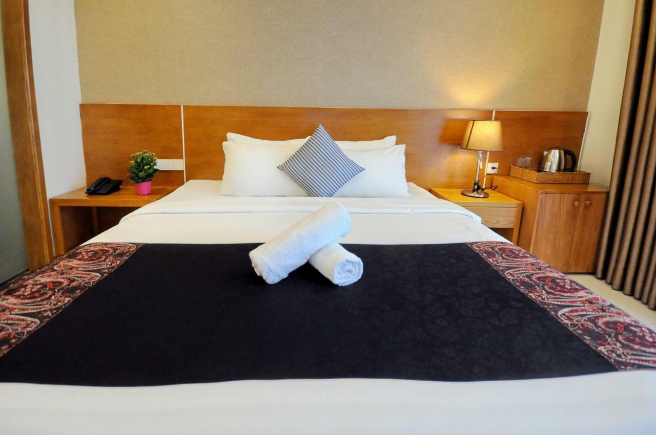 Holi Beach Hotel & Apartments Нячанг Екстер'єр фото