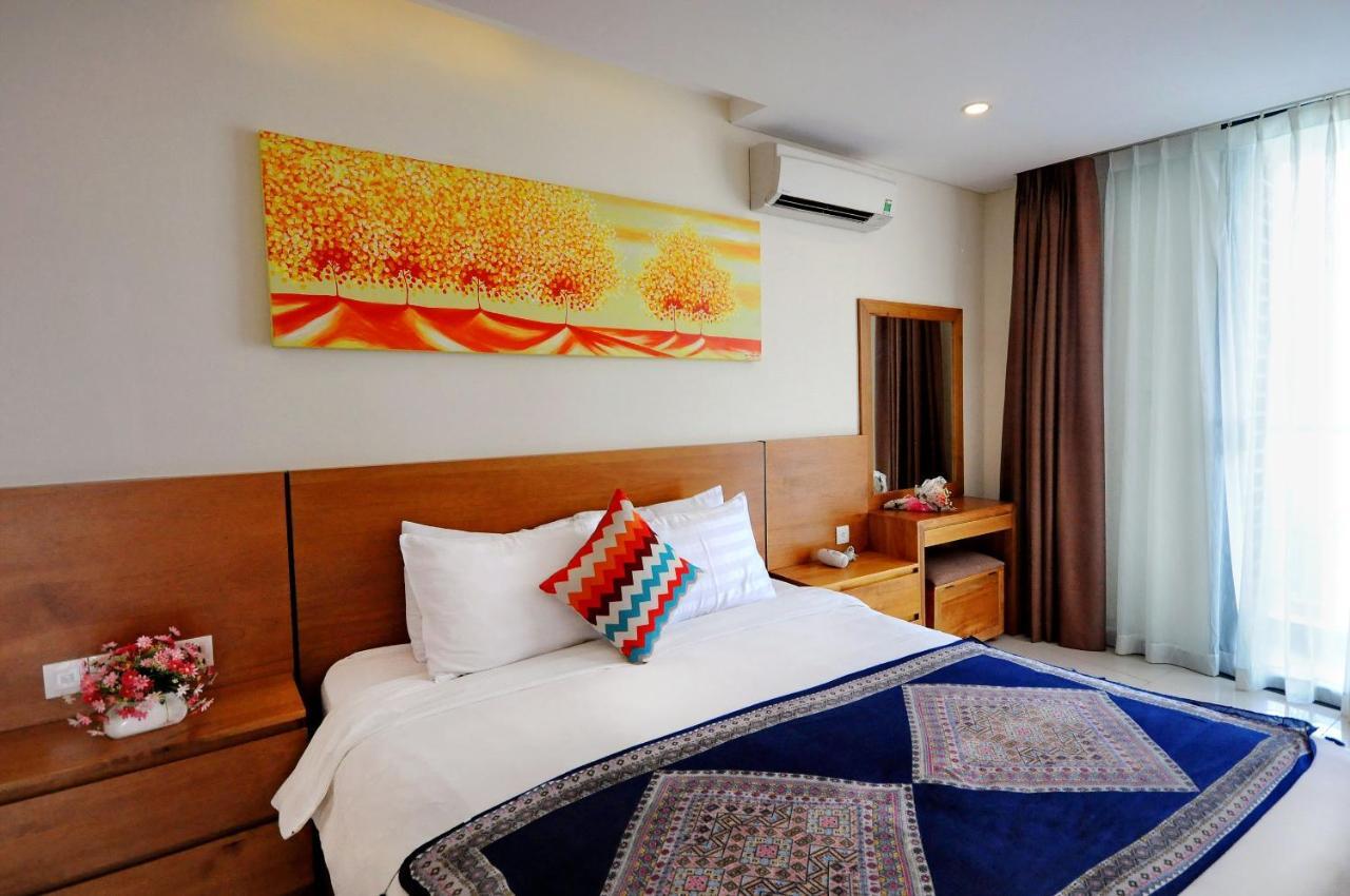 Holi Beach Hotel & Apartments Нячанг Екстер'єр фото