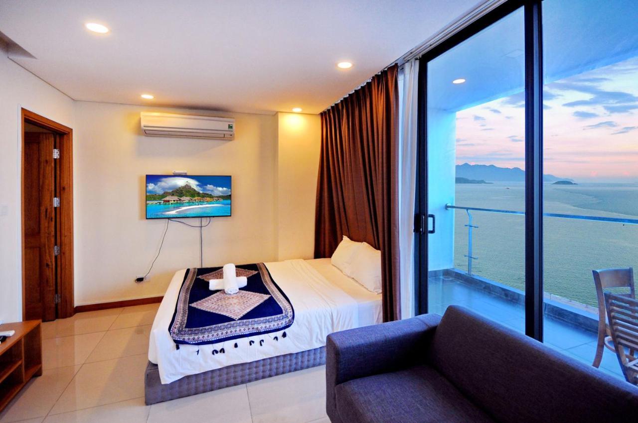 Holi Beach Hotel & Apartments Нячанг Екстер'єр фото